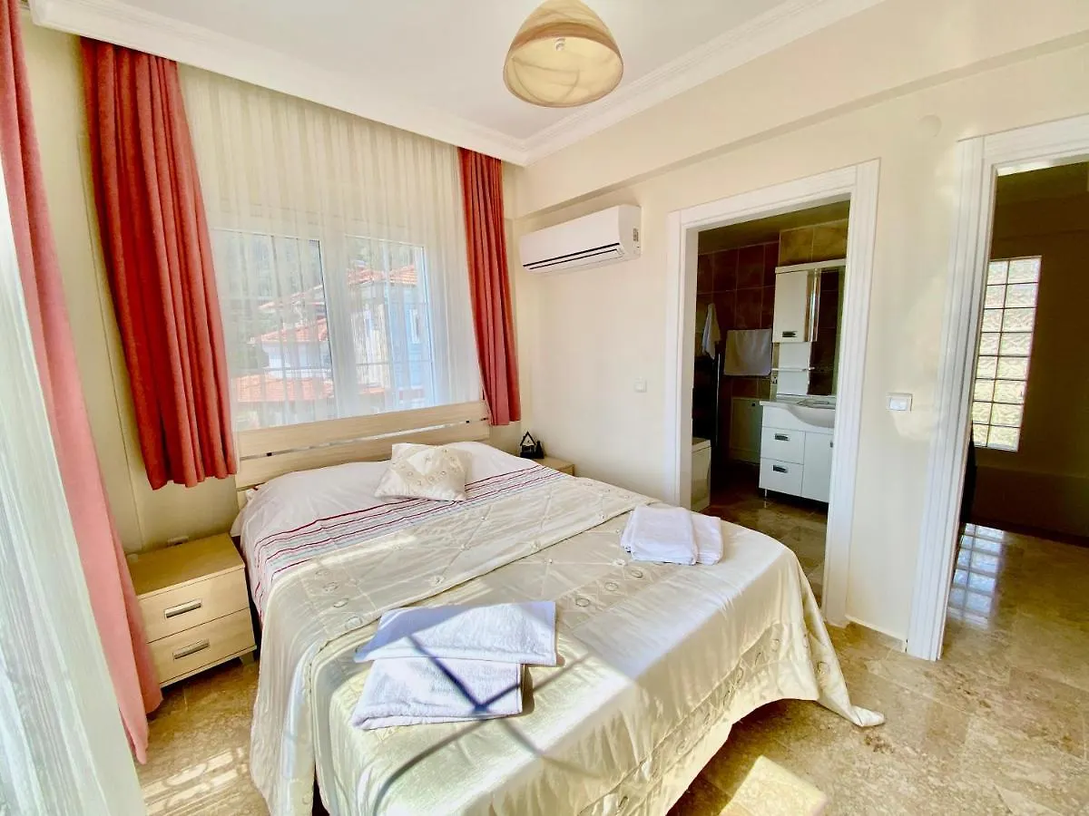 Spacious 4 Bedroom Villa With 100M2 Private Pool And Unlimited Wifi Φετιγιέ